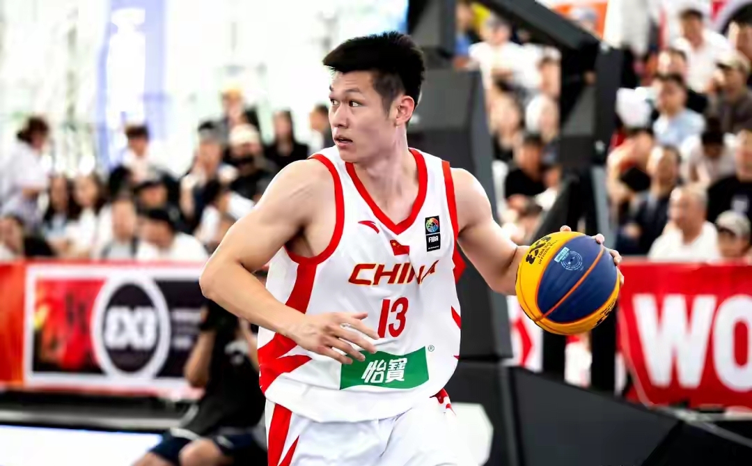 爱游戏-关于中国男篮爆冷热火B队，戈贝尔三分雨点燃全场的信息