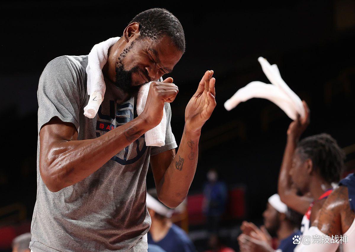 灰熊碾压青岛队，利拉德高光表现